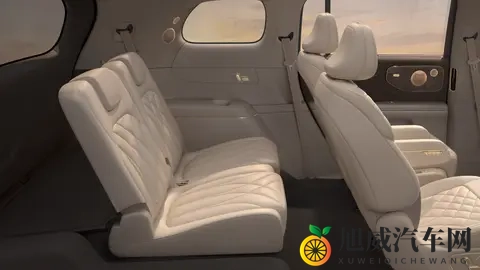 竞争理想L9和问界M9？智己LS9权益价3369万元起，会热销吗？-3