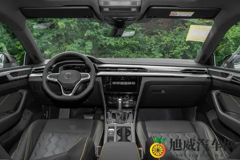 大众 CC 选买：炫目版 vs 夺目版差 18 万咋选？-1