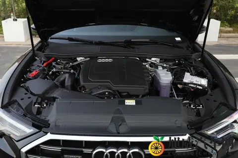 买奥迪慌了，奥迪A6L的40TFSI和45TFSI买哪个才不会亏-3