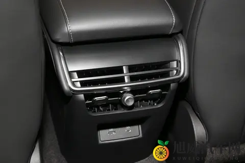 17万级合资B级车，20T+8AT，蒙迪欧适合家用吗？-1