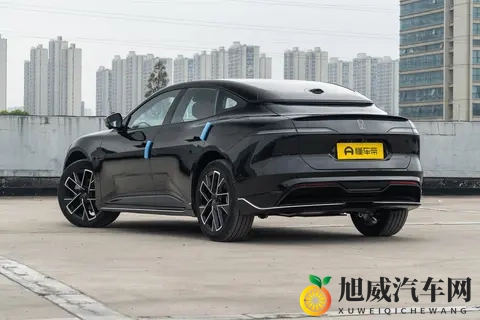 阿维塔06 2025款Ultra增程版：豪华、智能与实用兼备，适合年轻人-2