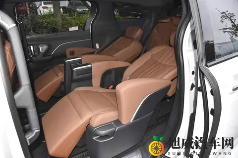 被两个男人3p舒服吗：体验双男性爱感受如何？-1