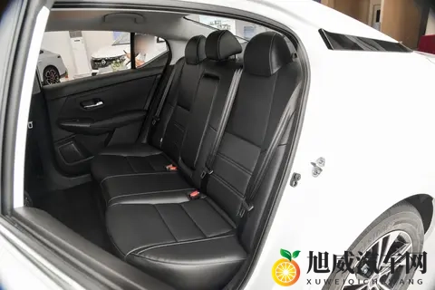 轩逸直接卷哭家轿!起售低至6万出头+终身质保,大空间太舒服-3