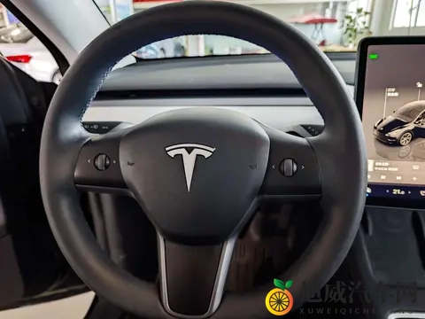 年末抄底？23年Model Y后驱版，准新一手车18万内拿下！-2