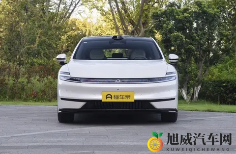 长安启源A06杀入二十万级市场，全副武装卷翻竞品？-2