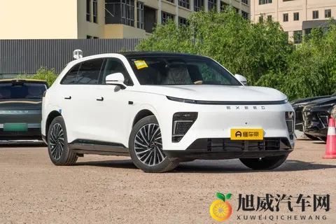 11月买车的都疯了！星纪元ET科技平权，花小钱享受好东西-2