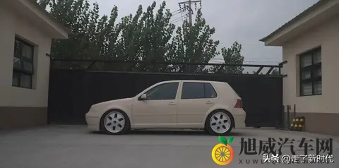 汽车工业的洪流滚滚向前，用日新月异的科技和稍纵即逝的潮流-3