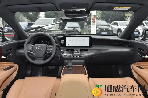 2024款雷克萨斯LS 500h三版本怎么选?155万差价看配置-1