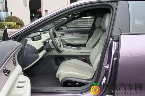 豪华与性能兼备,深度体验星纪元ES 2025款 增程版 Ultra四驱旗舰-3