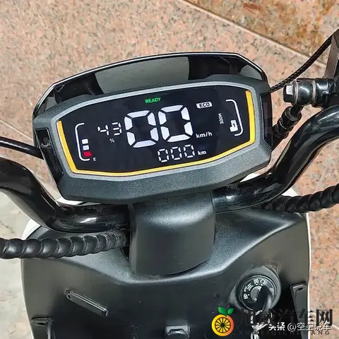 电动车电池还有多少电量充电最正确？告诉你答案，别再继续充错了-1