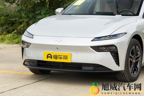 全系激光雷达,标配8295芯片,这车“智美超能轿跑”实力如何?-1