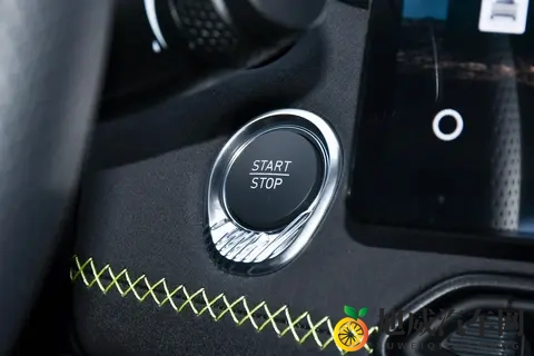 10万出头拿下20T+8AT！深度体验第三代领克03，它是否是你的菜？-3