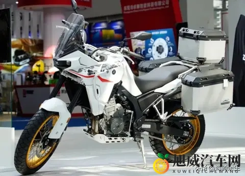 中排ADV卷王更新!凯越800X直降5000送保养,4万级配置实测如何?-1