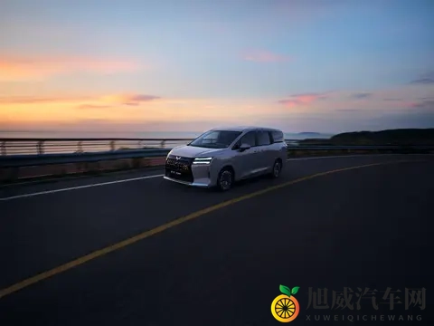 738 万起！星光 730：10 万级家用 MPV，全家满意的全能之选-1