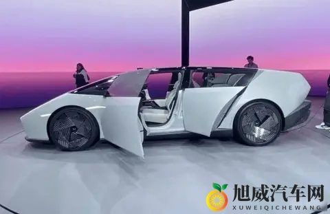 本田造车不跟风，设计像科幻片，技术却很实在-2