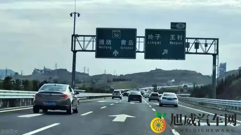 开车12年后，才明白高速上并不是越快越好，都是吃亏换的经验！-3