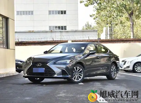 雷克萨斯ES200特别版上市 3127万贴层膜贵128万-1