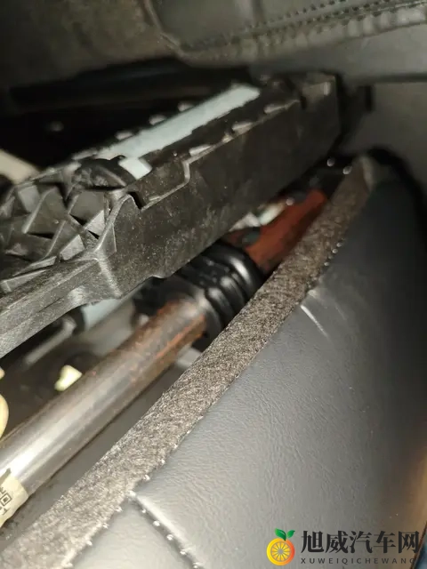 高性能也能很亲民！二手特斯拉Model Y带你体验速度与激情-3