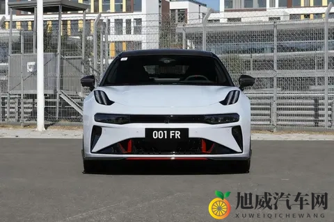 国产性能车硬碰硬,小米SU7 Ultra和极氪001 FR,到底谁更强?-2