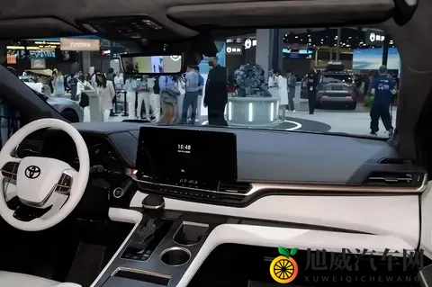 丰田沦为“价格屠夫”！曾加价4万，如今跌至23万长超5米1+大7座-1