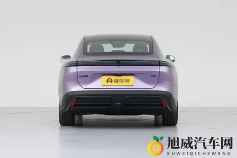 聊聊深蓝L06：磁流变悬架+3C超充+AR-HUD，这车预售1399万起！-1