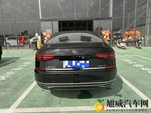 21年帕萨特，330TSI豪华版，一手准新，12万不到家用正合适-2