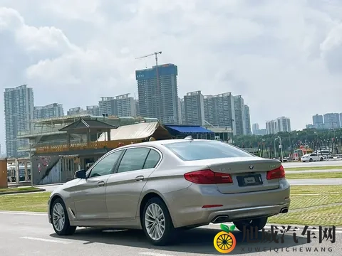 69乐园夫妇交友群：汽车未来可期：新能源汽车引领变革潮流-3