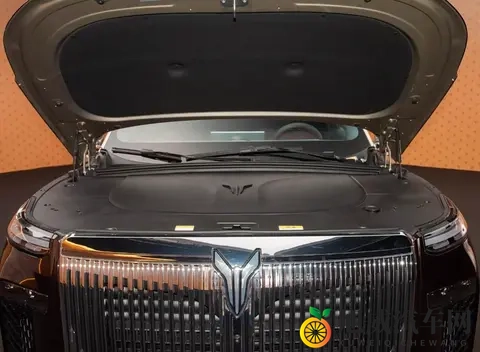 华为智选车再添猛将!全新SUV搭载鸿蒙40,续航超1200公里-3