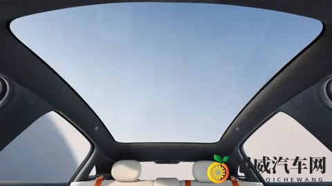 预算15万想买新能源轿跑？这款新车有惊喜！试驾东风奕派eπ007+-3