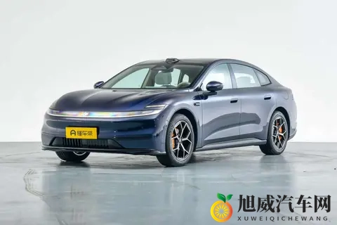 鲲鹏超级增程首发小鹏X9，正式预售35万元起-1