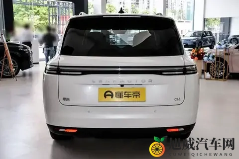 六座大空间SUV落地不到20万，还带终身质保，性价比太稳了-2