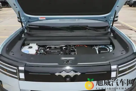 方程豹豹7，家用SUV新选择！1798万起售，实力诠释新奢豪华-1