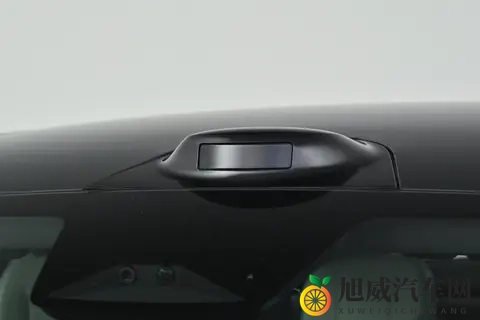 无仪表盘+50英寸HUD，全系激光雷达，这台国产14万级轿跑真香-2