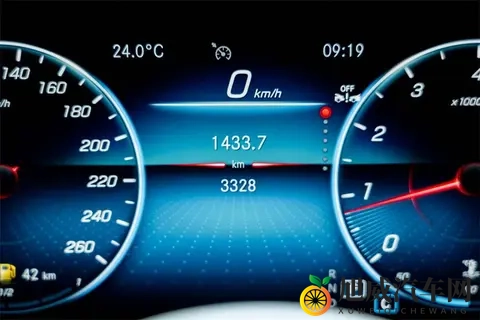 17万多拿下准新奔驰GLB,家用代步高品质之选!-2