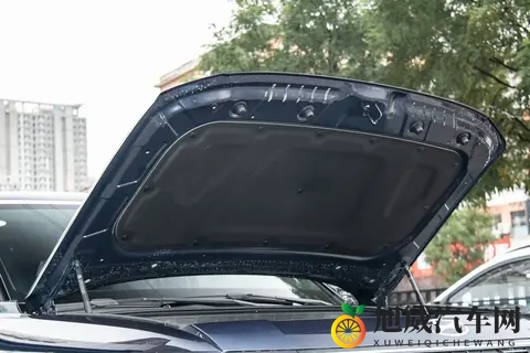 帕里斯帝：27 万多带按摩座椅，续航能跑 1000 公里-3