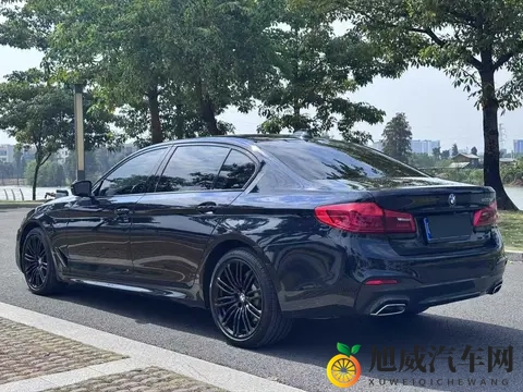 一手宝马5系：19款530Li，18万多享行政级舒适！-3