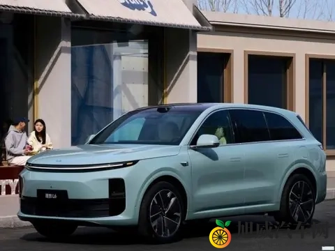 家用新能源SUV推荐？3款大五座黑马，红旗HS6续航封神！-1