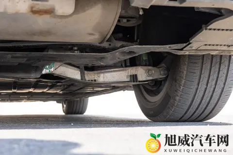 11 月购车别错过！星纪元 ES 优惠升级双在线，新能源轿车优选了解下-1