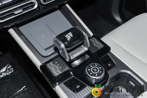 混动越野怎么选？捷途山海T1四驱版：通勤、露营、轻越野全hold住-1