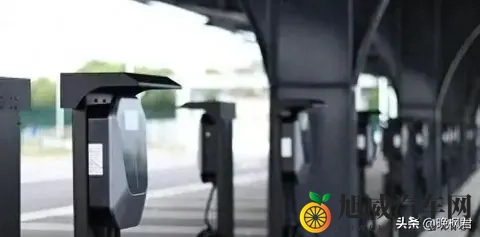 燃油车补贴突然回归，禁燃政策打脸了？官方数据藏着大秘密-3