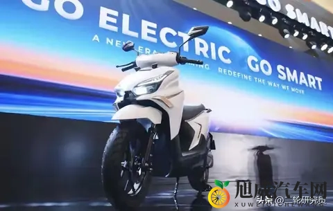雅迪Velax炸场米兰!20分钟快充+105km续航-3