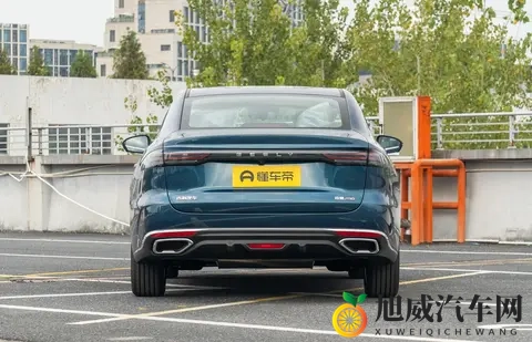 吉利帝豪变了个样 现如今开回家脸上也有光-1