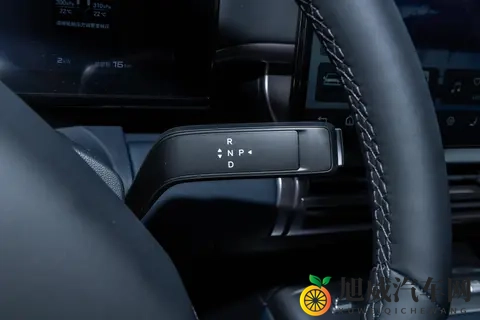 比亚迪方程豹钛7：空间宽敞，续航实用，适合家用和轻度越野-1