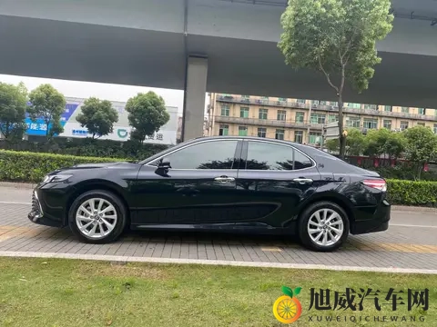 10万多拿下省心之选，21年一手丰田凯美瑞！-1