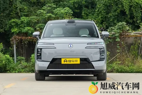 腾势N8L DM试驾：3198万元起售，能装下三代人欢乐的大六座SUV-1