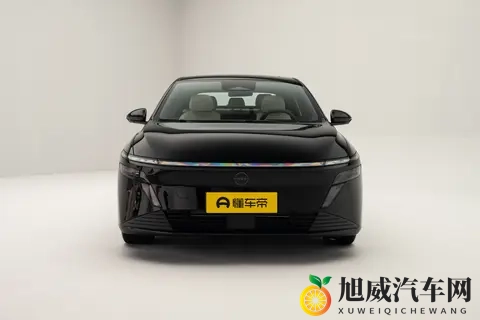 新车  简约设计_配手机支架扩展_四季度上市，东风日产N6内饰发布-2