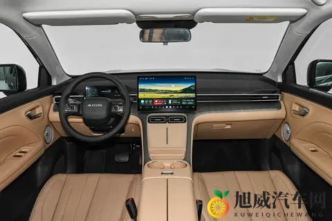 试驾广汽埃安i60增程版：解决增程车三大痛点，价格亲民-3