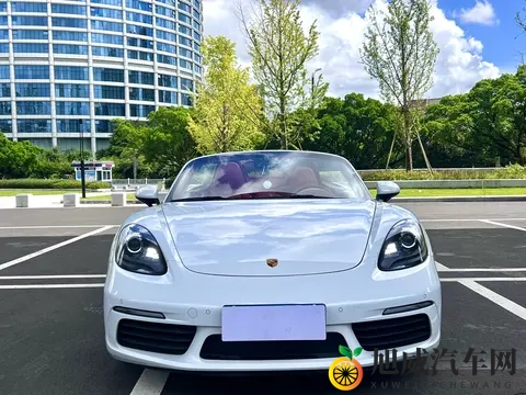参考样例：2998万，圆你跑车梦！18年保时捷718Boxster-2