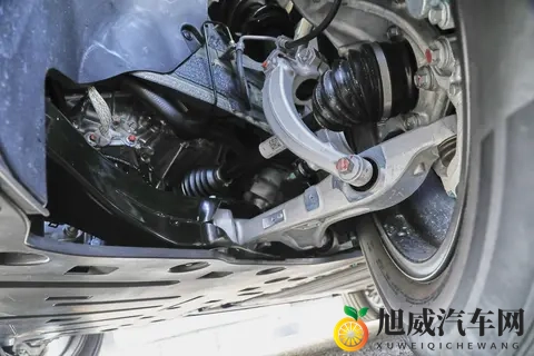 方程豹钛7：科技大空间SUV，解决家庭用车痛点，选TA就对了-2
