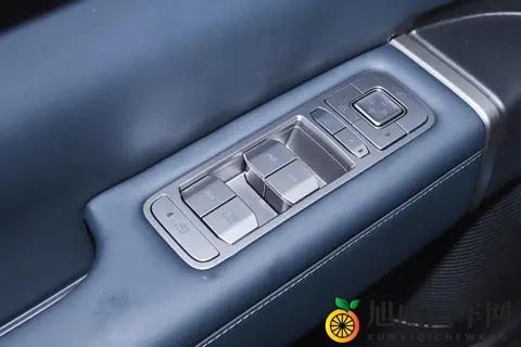 方程豹钛7：1300km超长续航+1880L魔术空间，解决带娃出行难题！-3